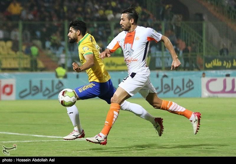 عباسیان: در آخرین بازی سال 3 امتیازی شیرین گرفتیم، اخراج بازیکن نفت مسجدسلیمان درست نبود عباسیان: در آخرین بازی سال 3 امتیازی شیرین گرفتیم، اخراج بازیکن نفت مسجدسلیمان درست نبود