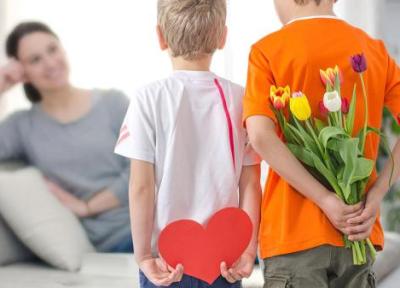 چگونه روز مادر را جشن بگیریم؛ ایده های طلایی سورپرایز کردن مادر و همسر